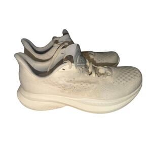 HOKA women’s Mach 6 running shoes